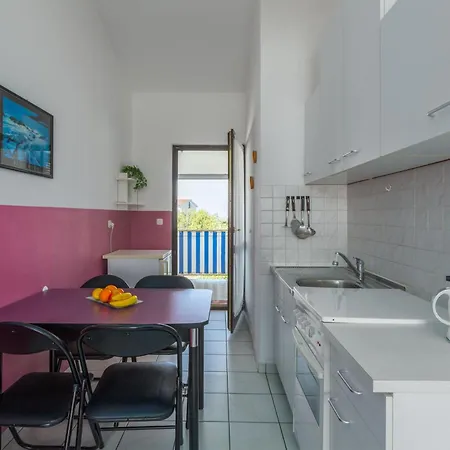 Apartment Zlata Mit Schoenem Aussblick